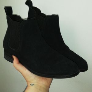 TOMS Ella Suede Boots
